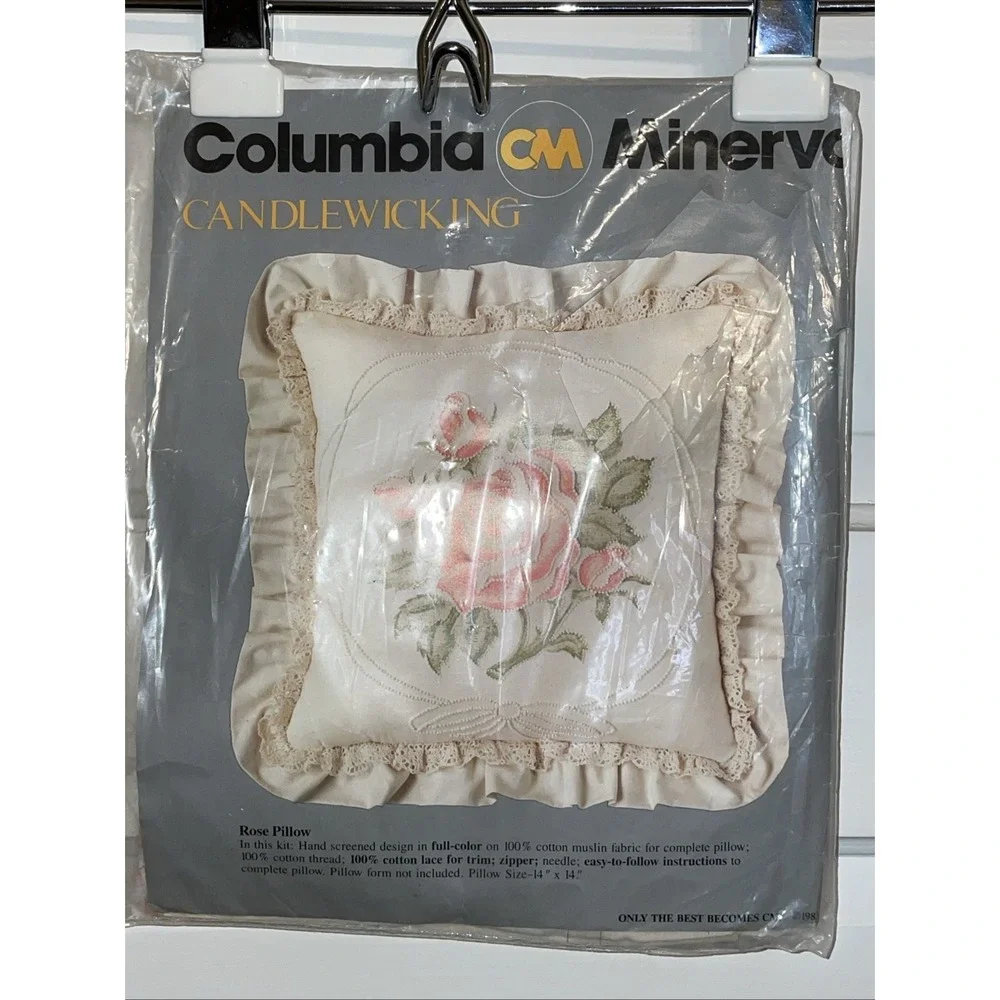 NIP Columbia-Minerva Candlewicking ROSE FLOWER Pillow 14x14 1983 KIT‎ #7534 New